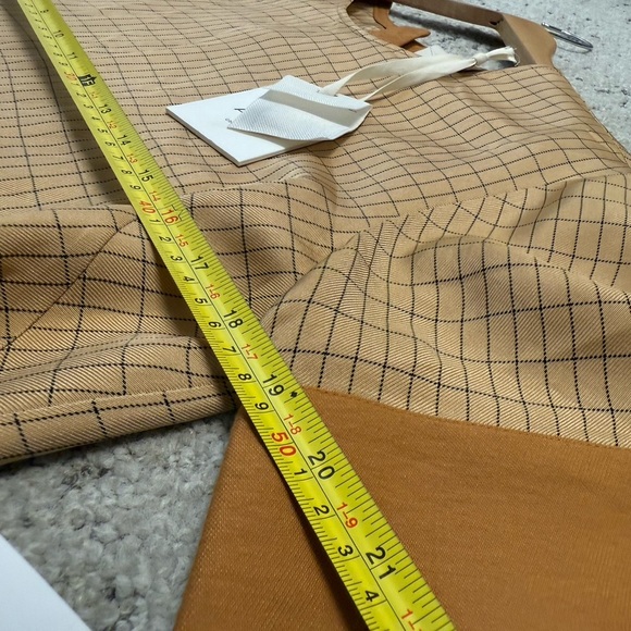 ALYSI NWT size 42 (6 US see measur) Women's Checkered Blouse with lovely buttons - Picture 12 of 15